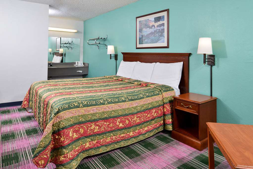 Indy Southwestern Inn-South Indianapolis Phòng bức ảnh